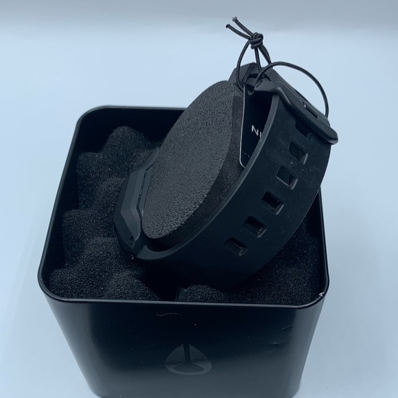 Men’s Nixon Watch - Picture 9 of 15